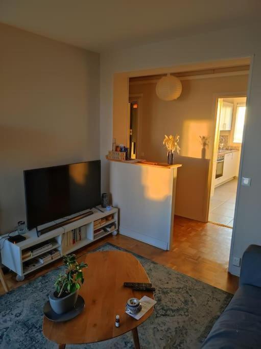Superbe Appartement Lumineux Avec Vue Imprenable Tours Exterior foto