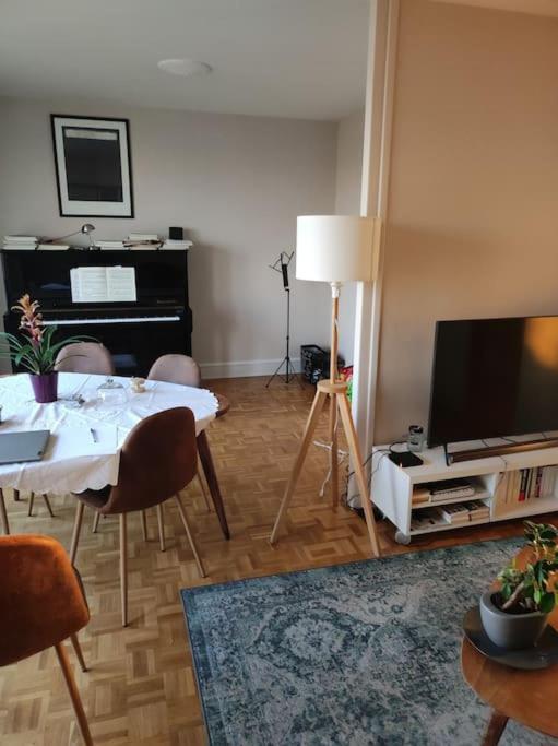 Superbe Appartement Lumineux Avec Vue Imprenable Tours Exterior foto